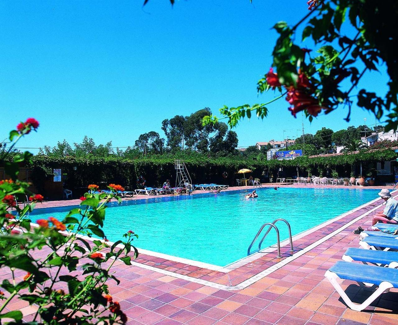 Bungalows Club Aire Libre ตอสซาเดมาร์ ภายนอก รูปภาพ